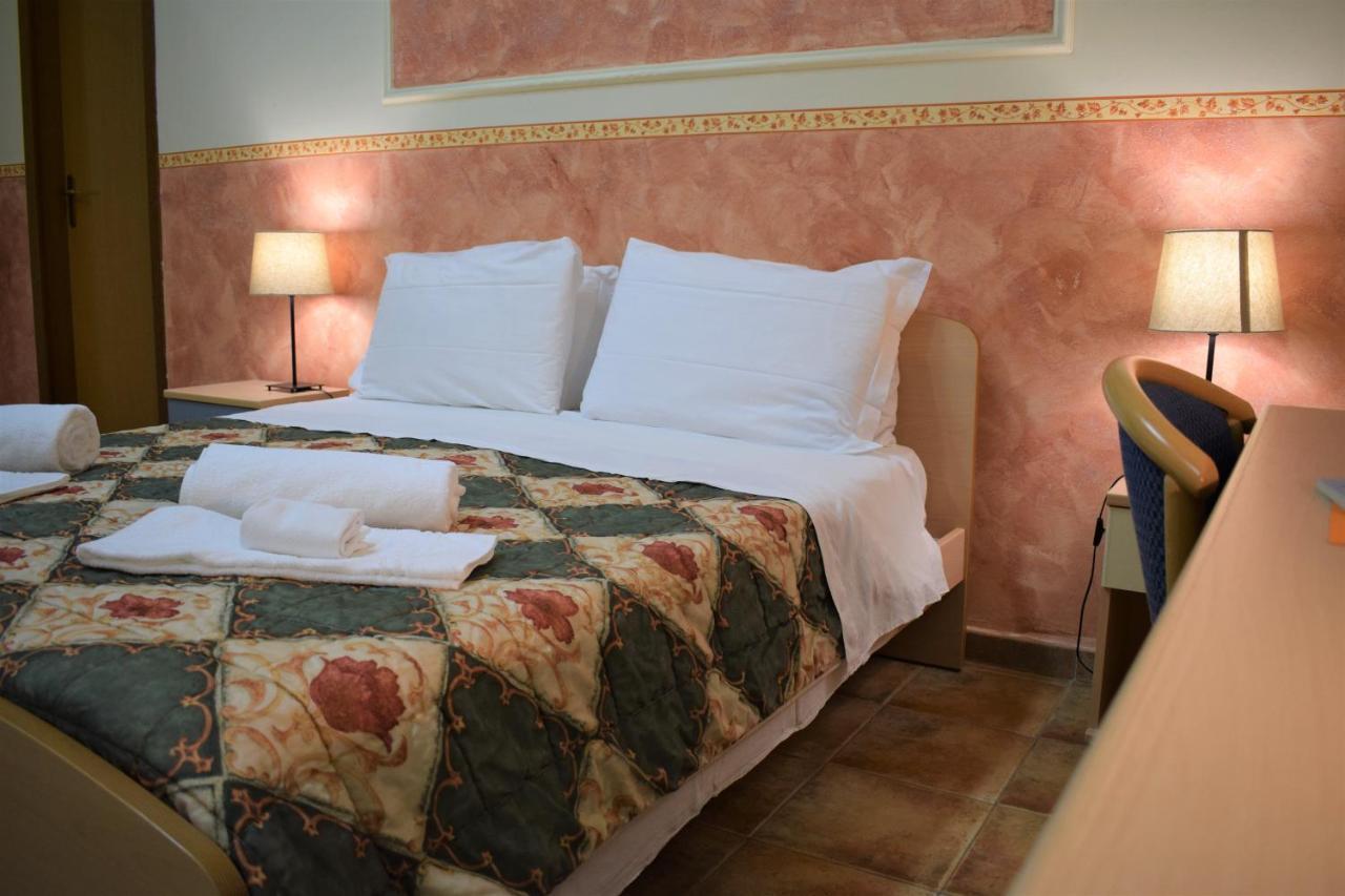 Hostel Il Tetto Melfi Luaran gambar