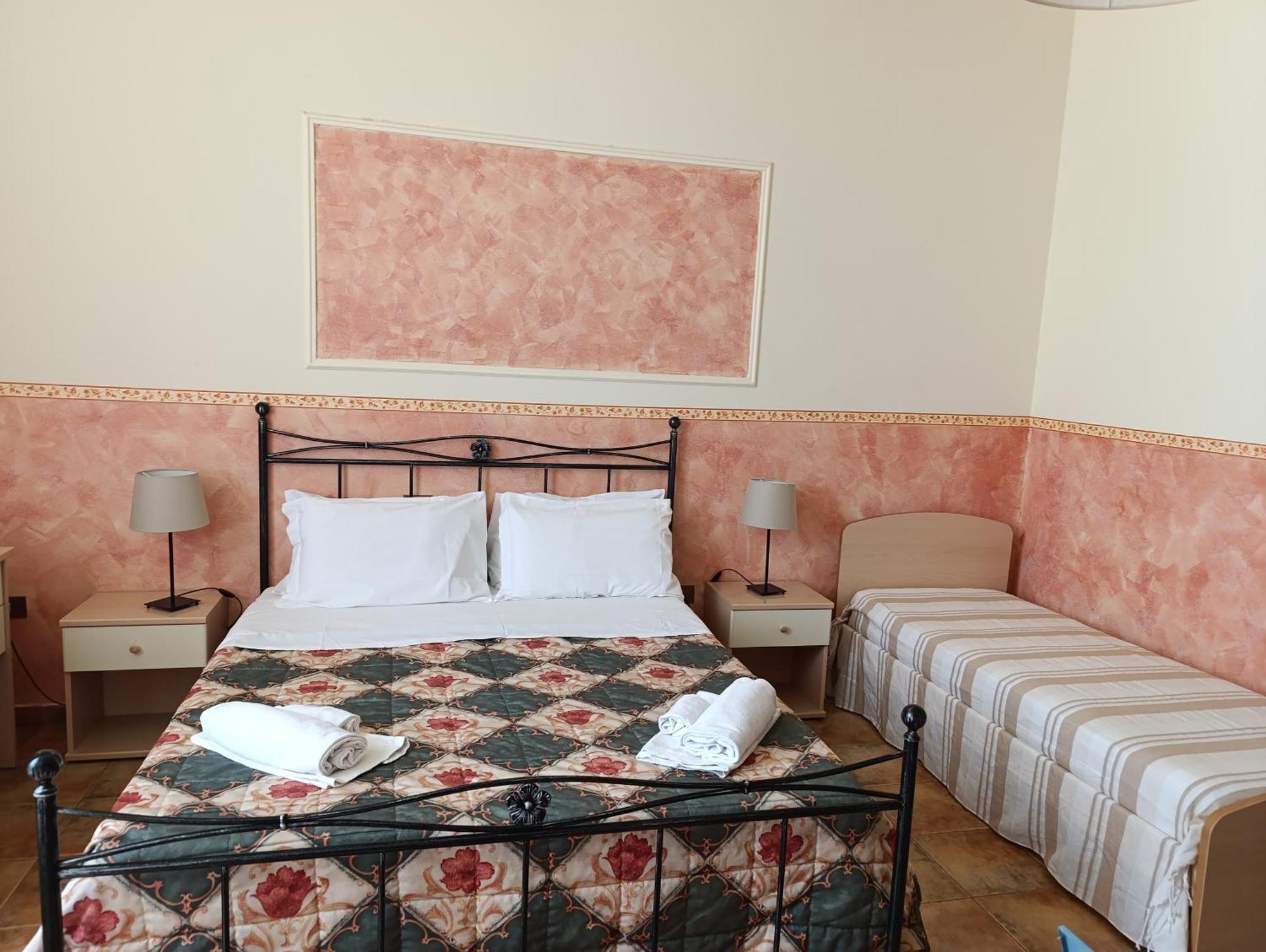 Hostel Il Tetto Melfi Luaran gambar